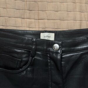 Aritzia faux leather pants size 4, in great condition